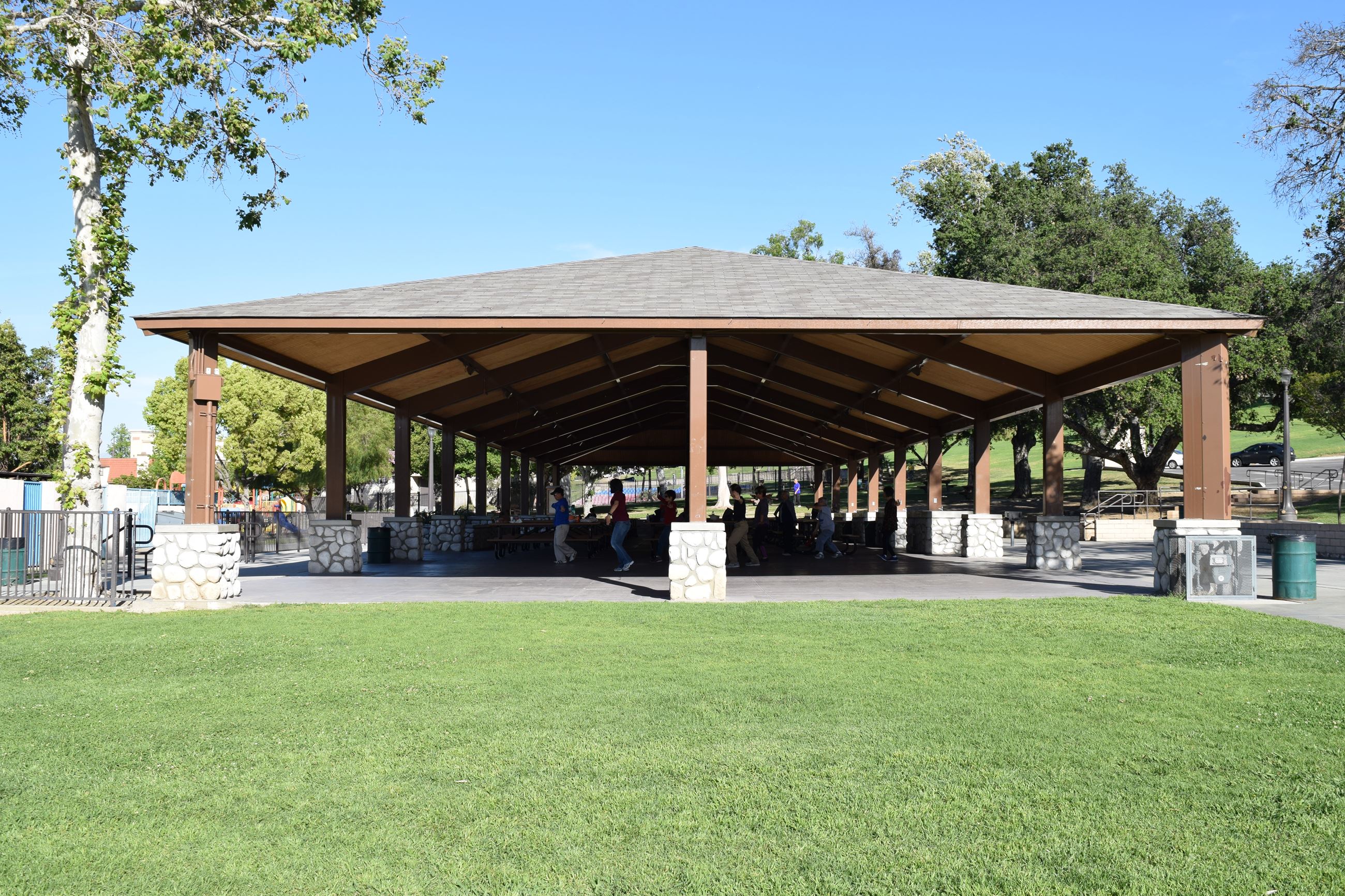 Barnes Park Picnic Shelter (1)